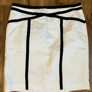 Ann Taylor White and Black Pencil Skirt Knee-Length